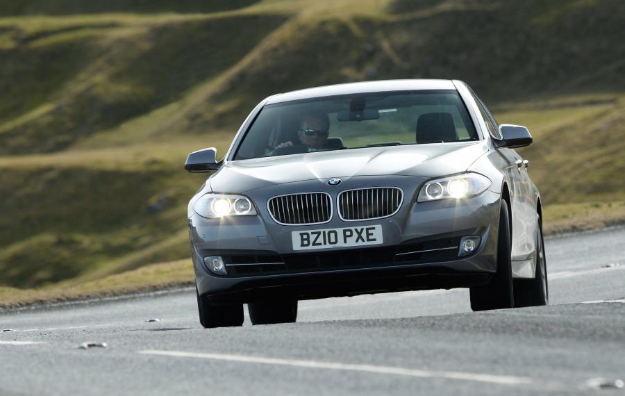  BMW 520d Saloon 2010 года  (фото 9 из 9)